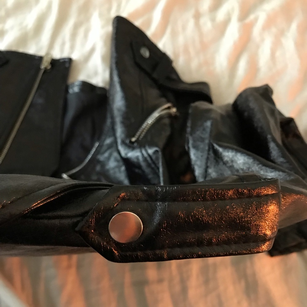 Leather jacket - Picture 4 of 5